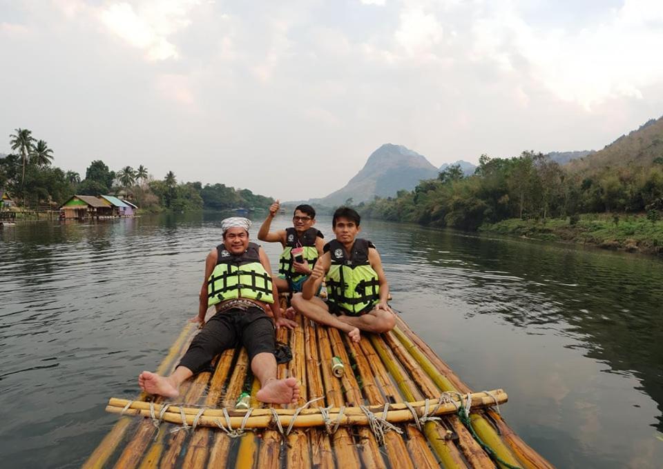 فندق Baan Krupong Ban Tha Thong Mon المظهر الخارجي الصورة